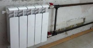 Установка биметаллических радиаторов отопления в квартире в Карабулаке - от 2078 руб.
